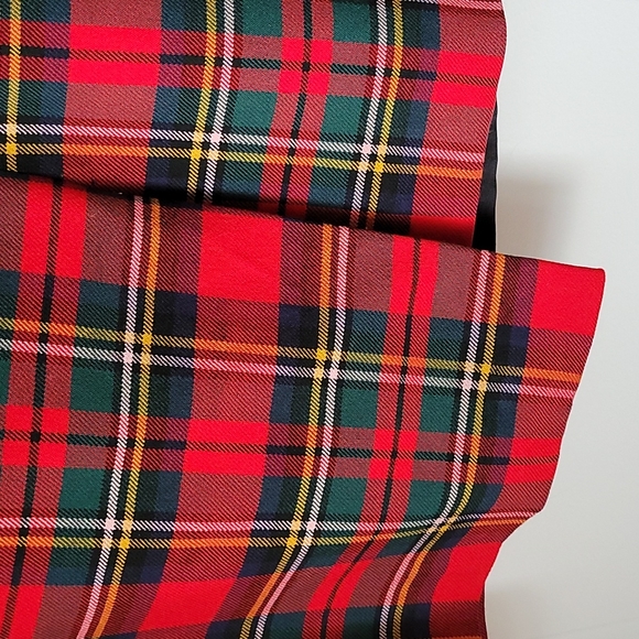 Massimo Fabro Italy Beautiful classic skirt excellent material. - Picture 5 of 12